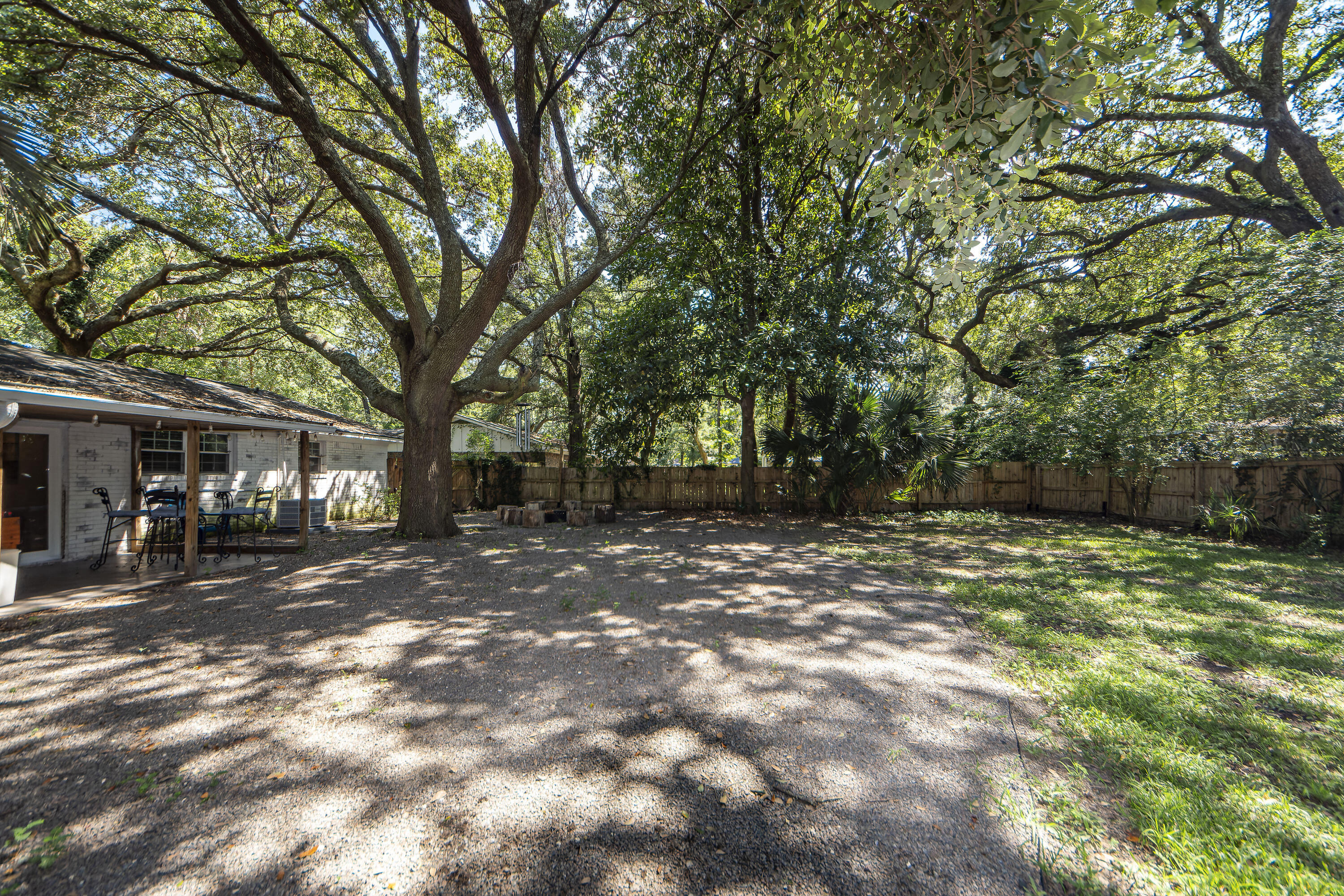 1215 Mathis Ferry Road Mount Pleasant, SC 29464 - Photo 37 of 45 41