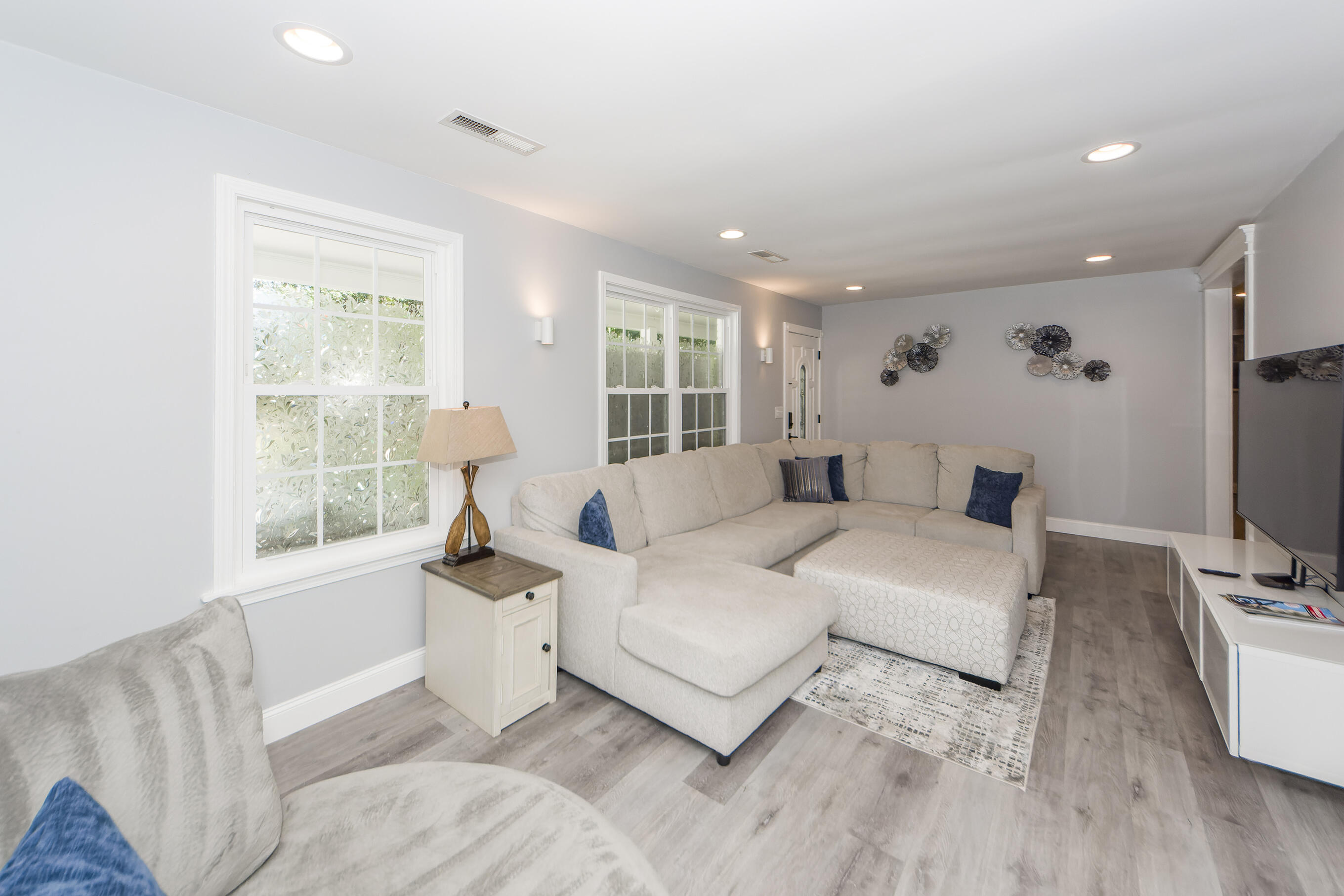 1215 Mathis Ferry Road Mount Pleasant, SC 29464 - Photo 4 of 45 06