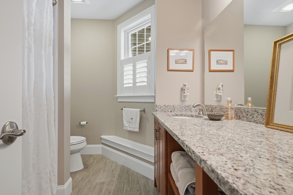 11 Loveland Road Webster, MA 01570 - Photo 28 of 41 Gallery Image 28