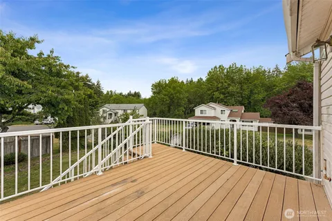$539,999 | 7516 Magnolia Court Southeast, Lacey, WA 98503