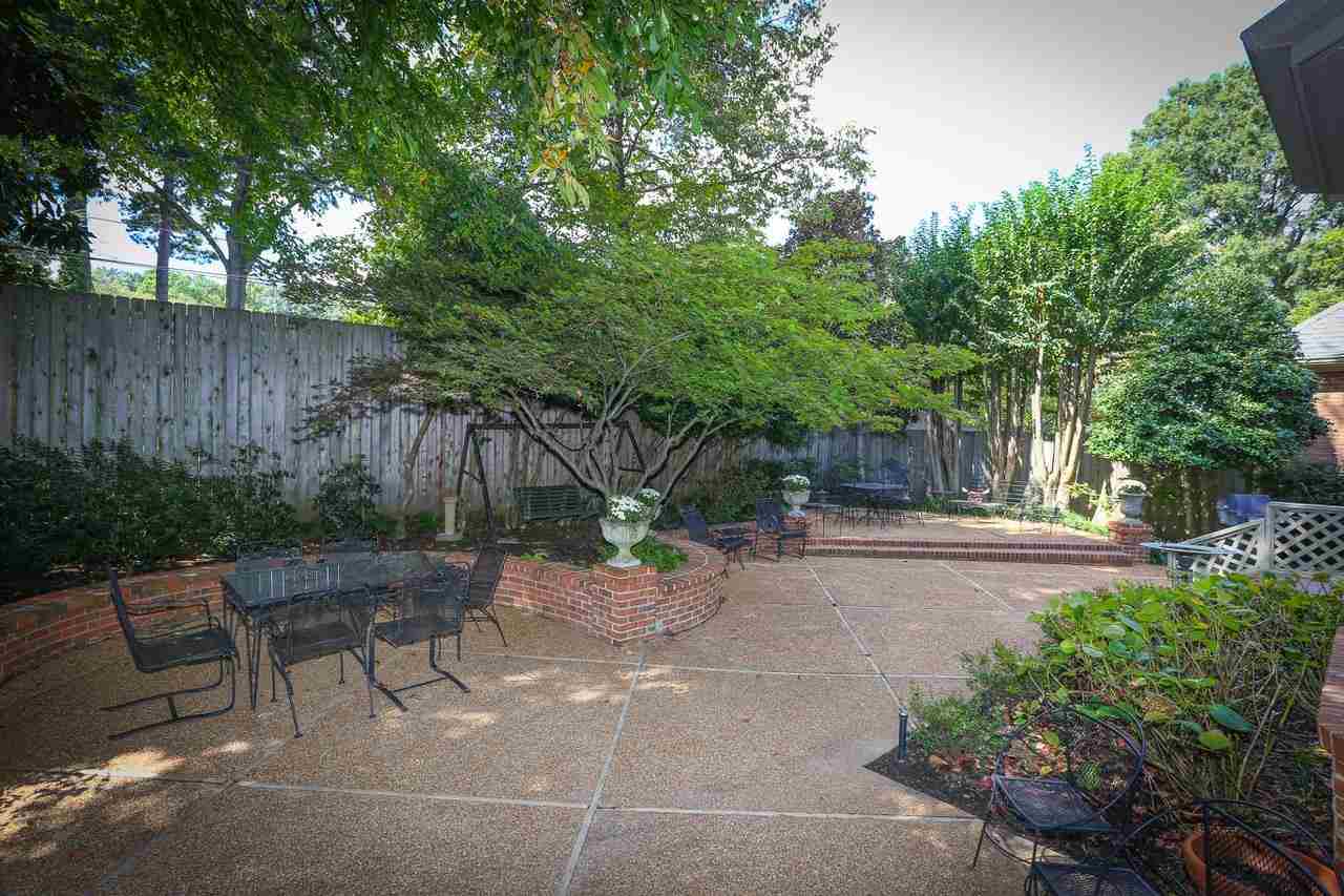 319 Inkberry Lane Memphis, TN 38117 - Photo 22 of 24 Perfect spot to relax and unwind!