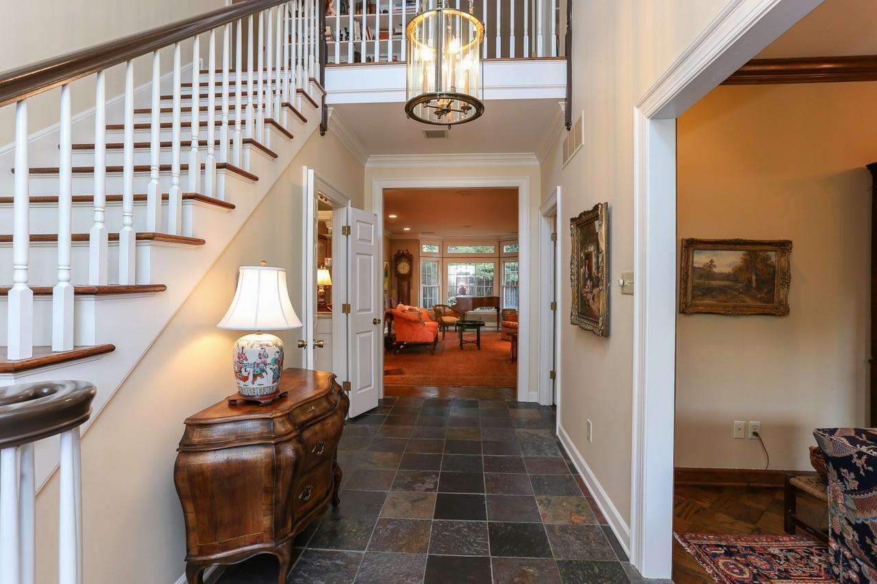 319 Inkberry Lane Memphis, TN 38117 - Photo 4 of 24 Gallery Image 4