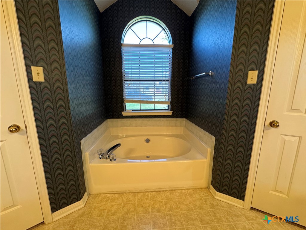 1002 Windy Hill Road Harker Heights, TX 76548 - Photo 10 of 17