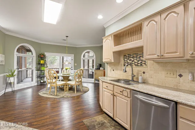 $700,000 | 3744 Whitworth Drive, Knoxville, TN 37938