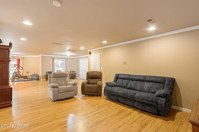 $700,000 | 3744 Whitworth Drive, Knoxville, TN 37938