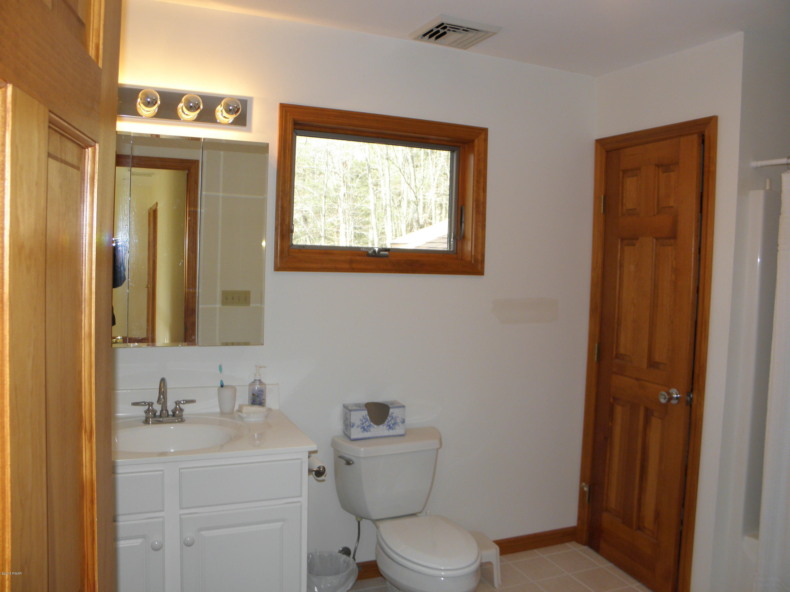 Blueberry Lane Paupack, PA 18451 - Photo 19 of 34