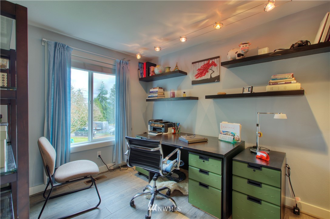 11505 Southeast 160th Place Renton, WA 98055 - Photo 11 of 33 Gallery Image 11