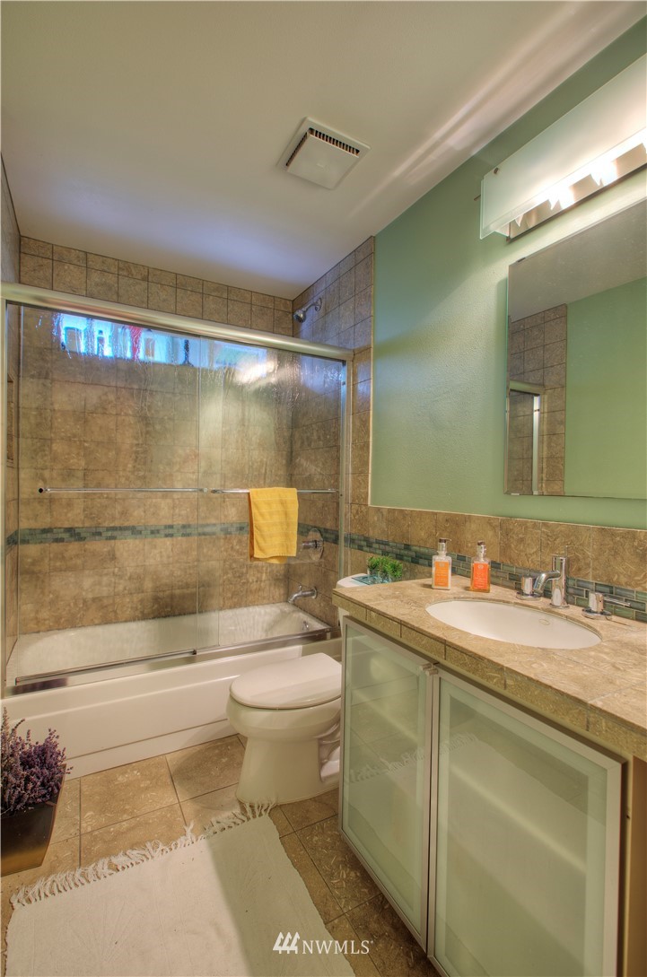 11505 Southeast 160th Place Renton, WA 98055 - Photo 12 of 33 Gallery Image 12