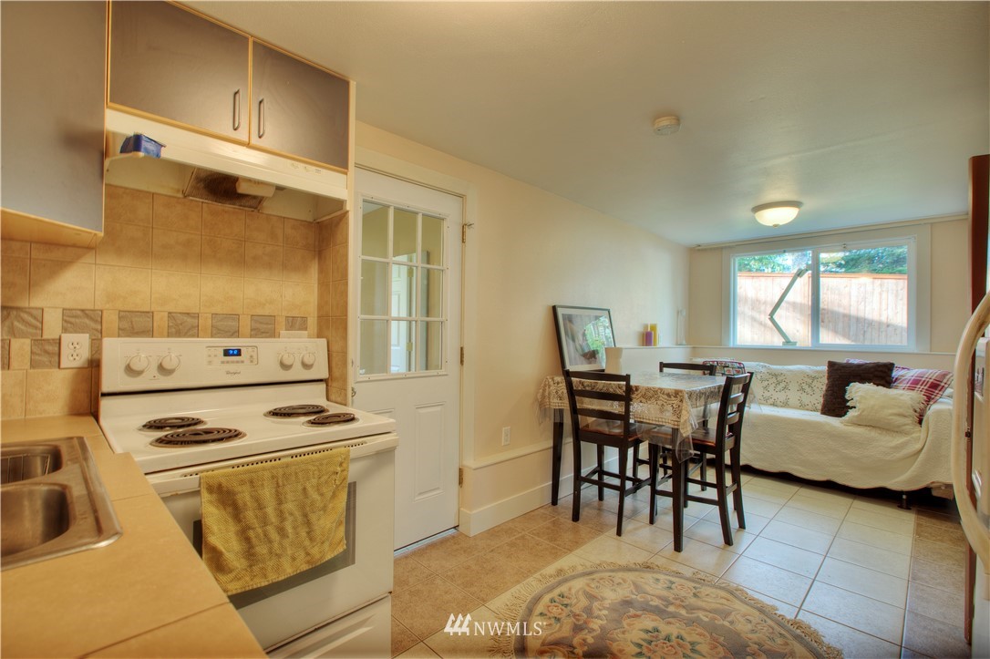 11505 Southeast 160th Place Renton, WA 98055 - Photo 17 of 33 Gallery Image 17