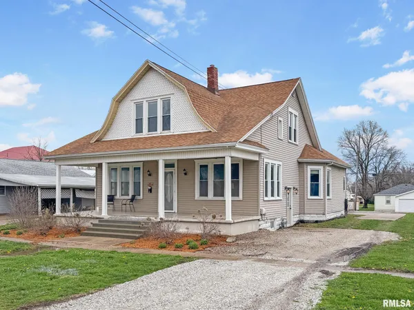 $169,500 | 307 West North Street, Mount Sterling, IL 62353