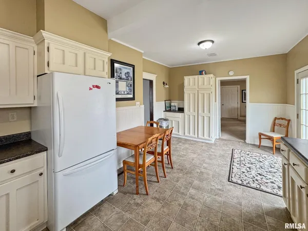 $169,500 | 307 West North Street, Mount Sterling, IL 62353