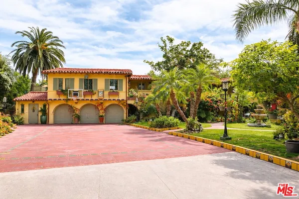 $3,900 | 1570 Melwood Drive, Unit GUESTHOUSE, Glendale, CA 91207