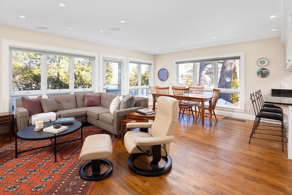 11 Quidnic Road Newton, MA 02468 - Photo 14 of 24