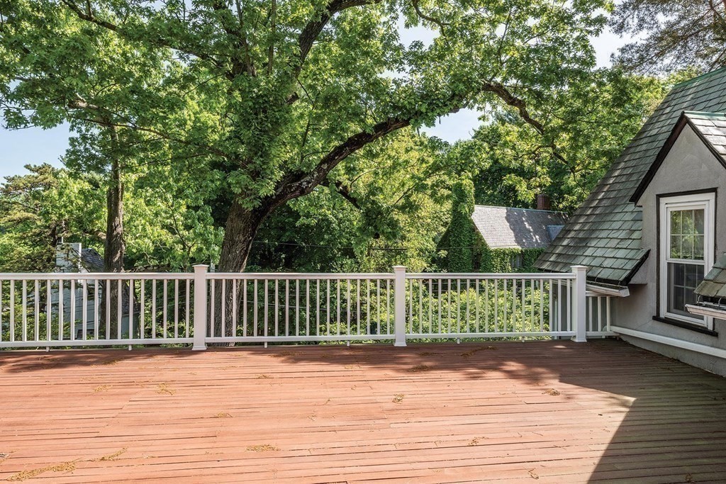 11 Quidnic Road Newton, MA 02468 - Photo 23 of 24