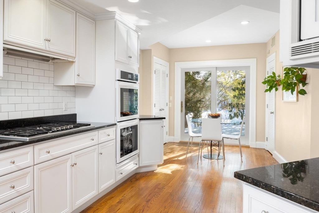 11 Quidnic Road Newton, MA 02468 - Photo 8 of 24
