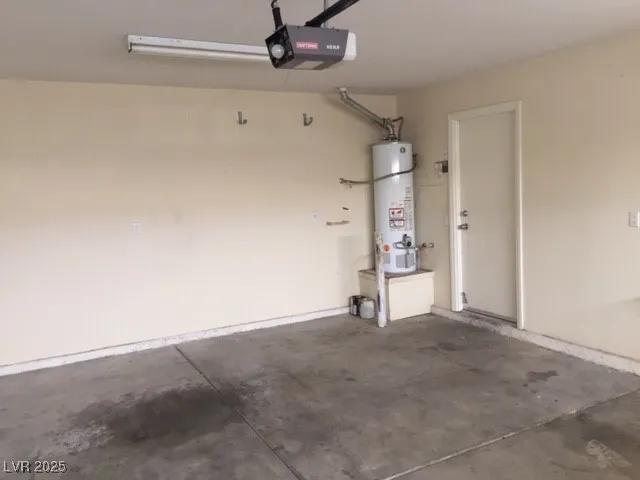 $1,850 | 10520 White Heath Court, Las Vegas, NV 89144