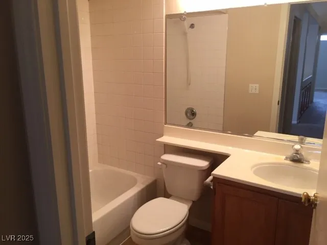 $1,850 | 10520 White Heath Court, Las Vegas, NV 89144