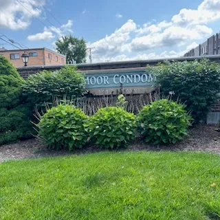 $105,300 | 1117 Leavitt Avenue, Unit 110, Flossmoor, IL 60422