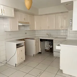 $105,300 | 1117 Leavitt Avenue, Unit 110, Flossmoor, IL 60422