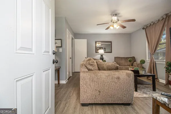 $1,500 | 127 Ruzelle Drive Southeast, Atlanta, GA 30354