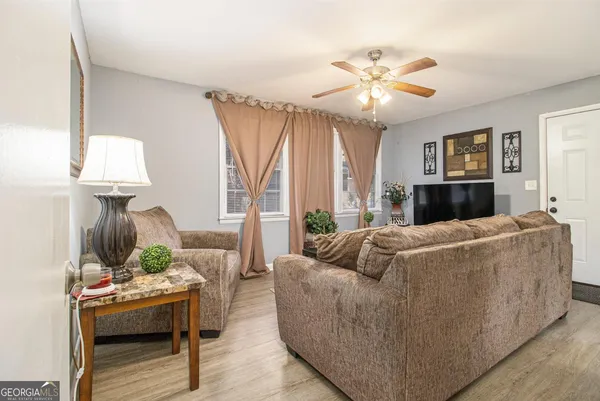 $1,500 | 127 Ruzelle Drive Southeast, Atlanta, GA 30354