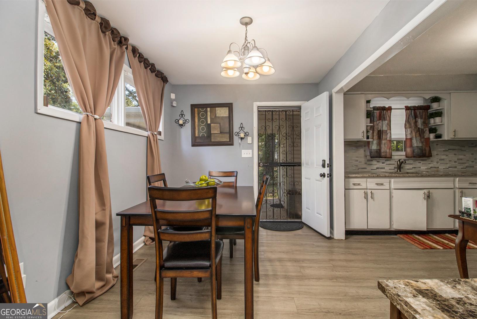 127 Ruzelle Drive Southeast Atlanta, GA 30354 - Photo 8 of 25