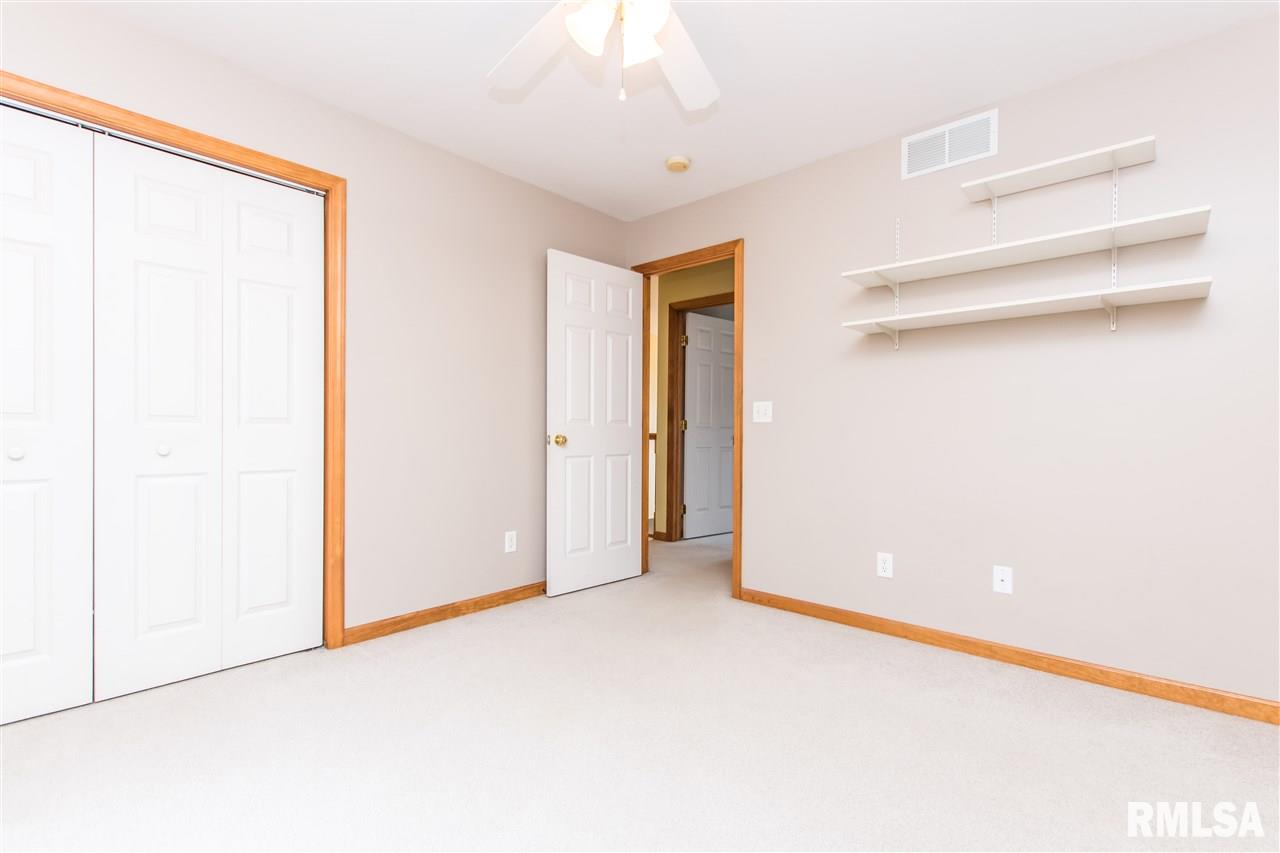 1807 West Geneva Road Peoria, IL 61615 - Photo 28 of 36 Gallery Image 28