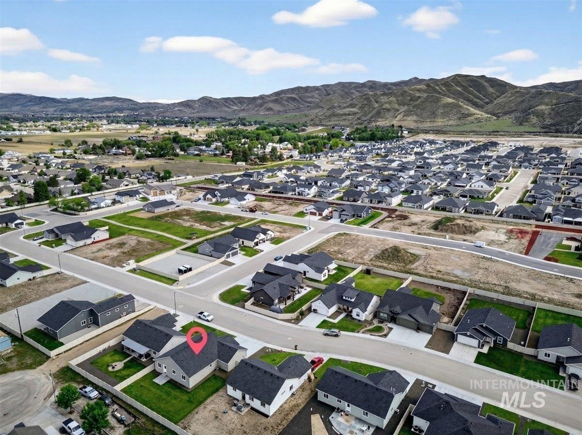 1611 Regency Way Emmett, ID 83617 - Photo 44 of 47 Aerial view of residential area with mountains