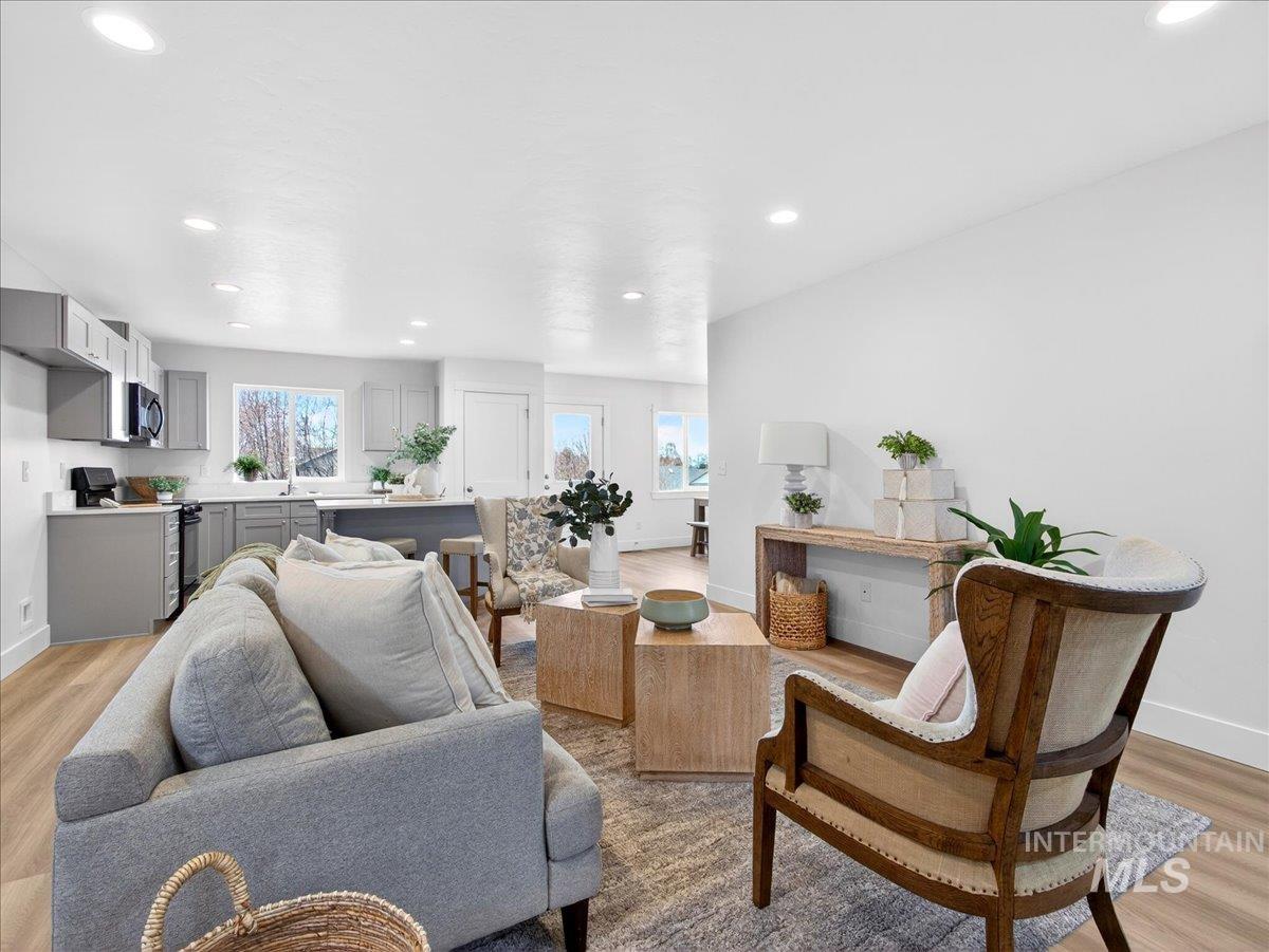 1611 Regency Way Emmett, ID 83617 - Photo 10 of 47 Living room with light wood-style floors and recessed lighting