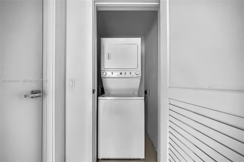 $845,000 | 1080 Brickell Avenue, Unit 2708, Miami, FL 33131