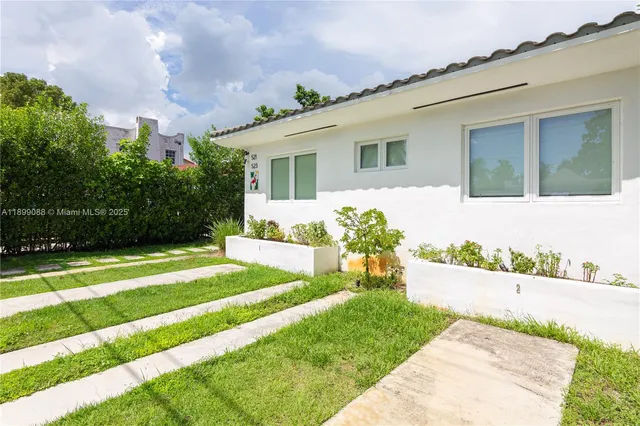 $3,650 | 523 Northeast 68th Street, Unit 1, Miami, FL 33138