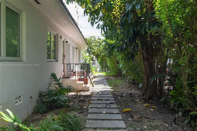 $3,650 | 523 Northeast 68th Street, Unit 1, Miami, FL 33138