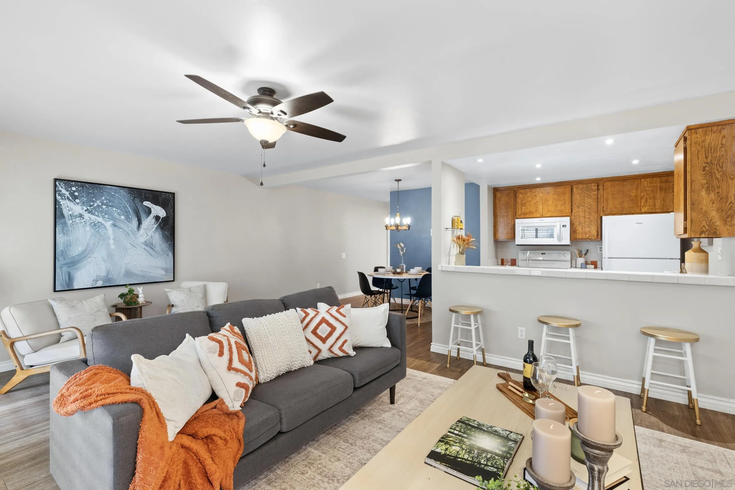 5989 Rancho Mission Road, Unit 103 San Diego, CA 92108 - Photo 4 of 24
