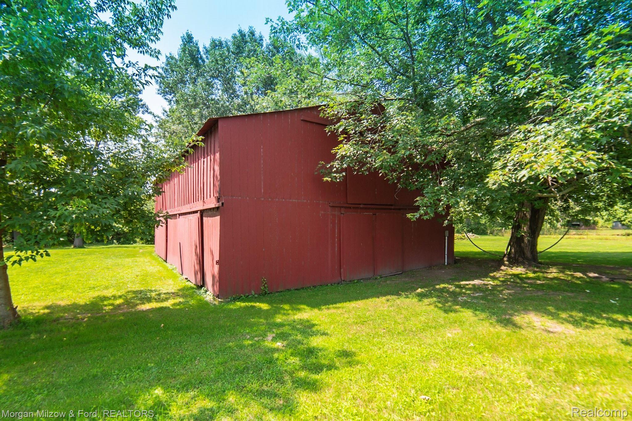 11855 Shaffer Road Davisburg, MI 48350 - Photo 36 of 50 11855 Shaffer (35).jpg