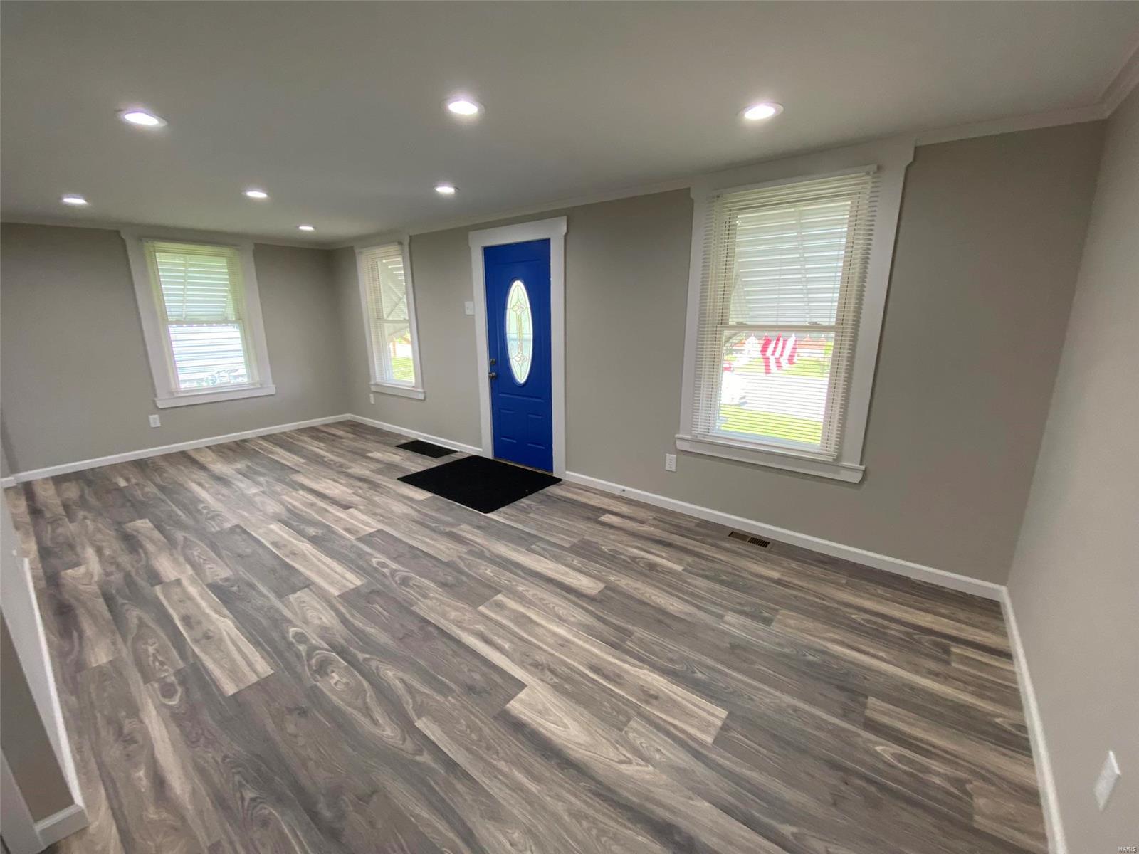 8806 Corwin Drive Jennings, MO 63136 - Photo 5 of 25