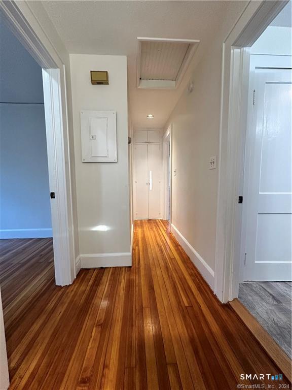 18 Cold Spring Road Stamford, CT 06905 - Photo 15 of 18 Hallway