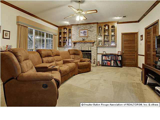 16516 Missionary Ridge Avenue Baton Rouge, LA 70817 - Photo 3 of 10 Gallery Image 3