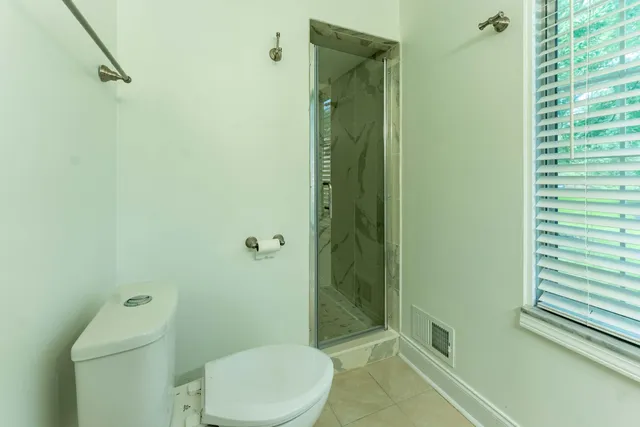 $265,000 | 150 East Long Lake Road, Unit 5, Bloomfield Hills, MI 48304