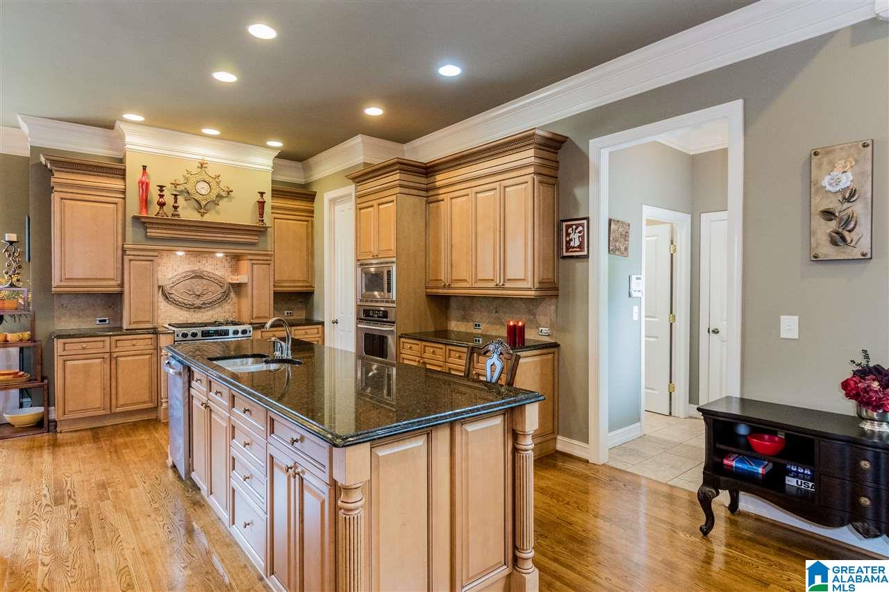 1423 Scout Ridge Drive Birmingham, AL 35244 - Photo 8 of 39
