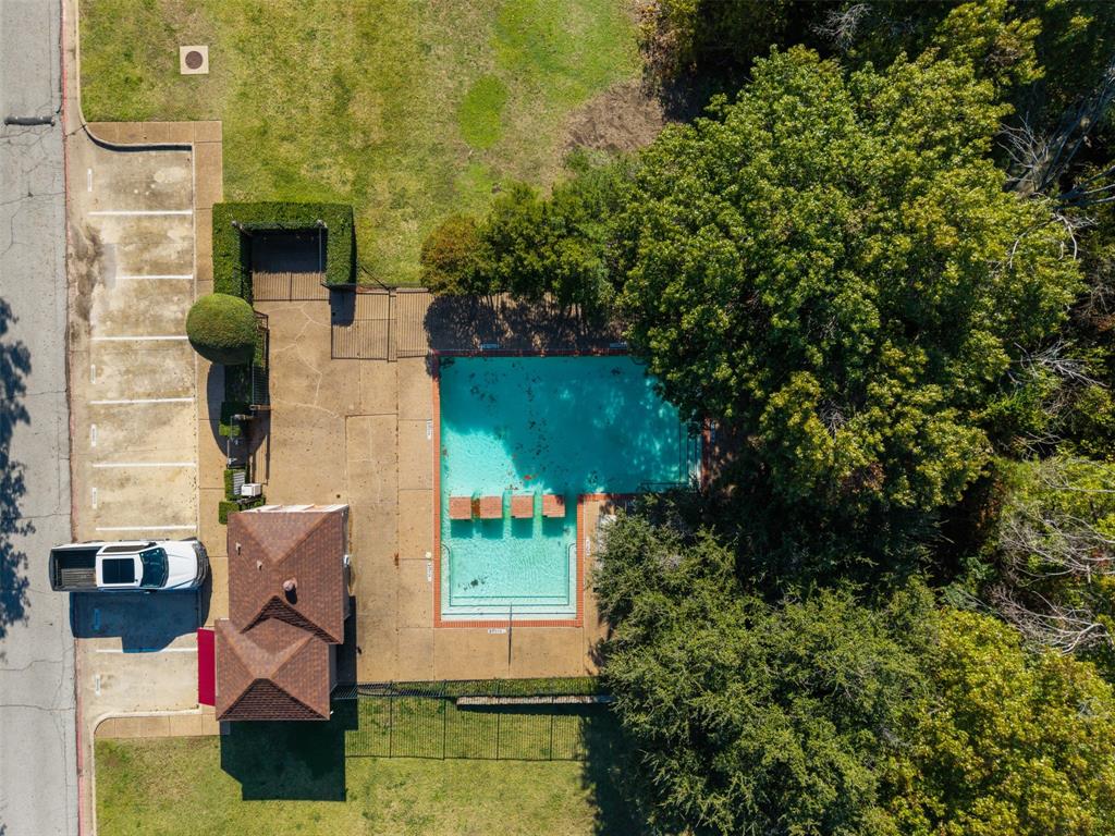 5619 Preston Oaks Road, Unit 502 Dallas, TX 75254 - Photo 27 of 33 a bird view of house and yard