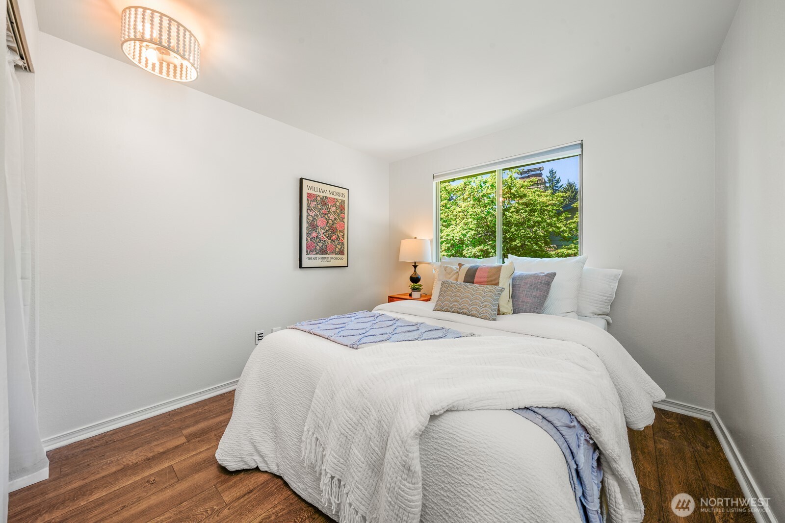 8910 Northeast 195th Street Bothell, WA 98011 - Photo 19 of 33