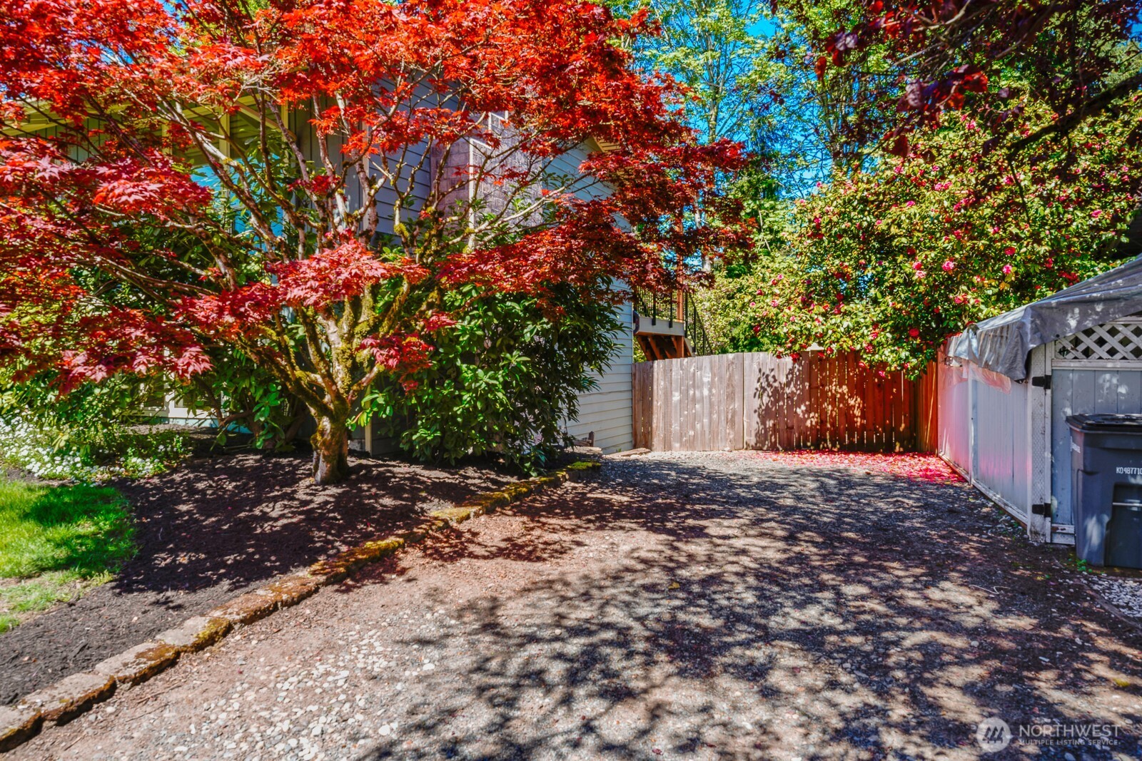 8910 Northeast 195th Street Bothell, WA 98011 - Photo 30 of 33