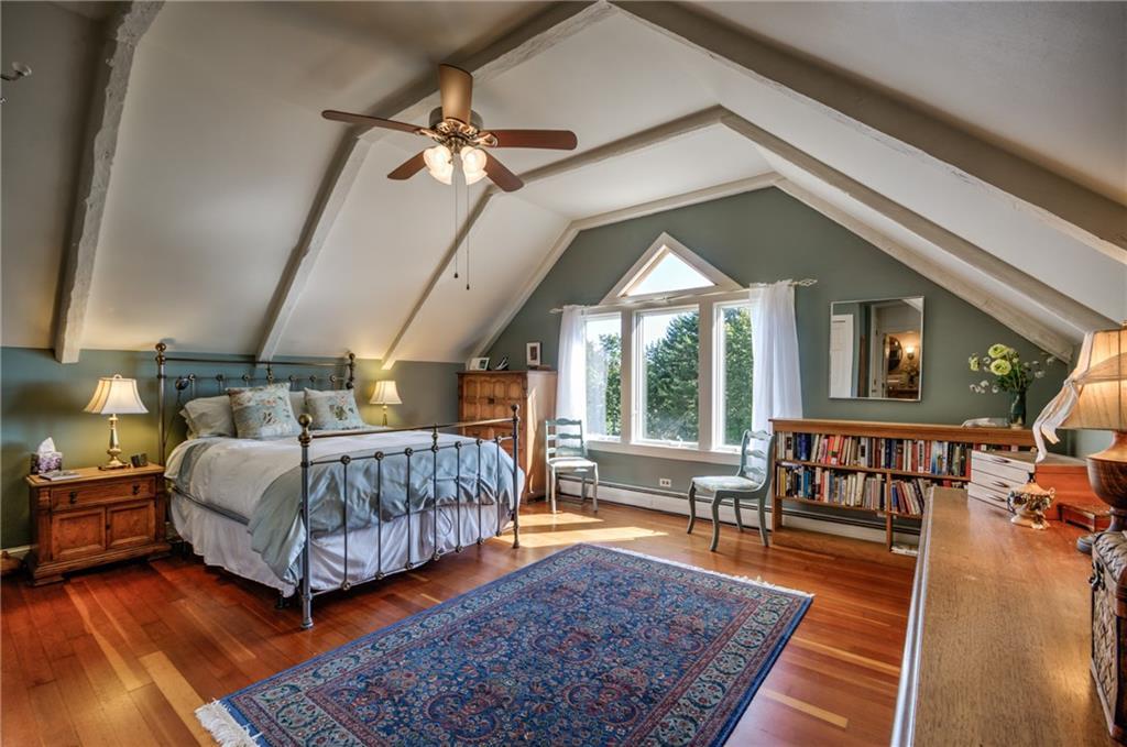12 Leeman Road Orrs Island, ME 04066 - Photo 20 of 34 The airy master bedroom with...