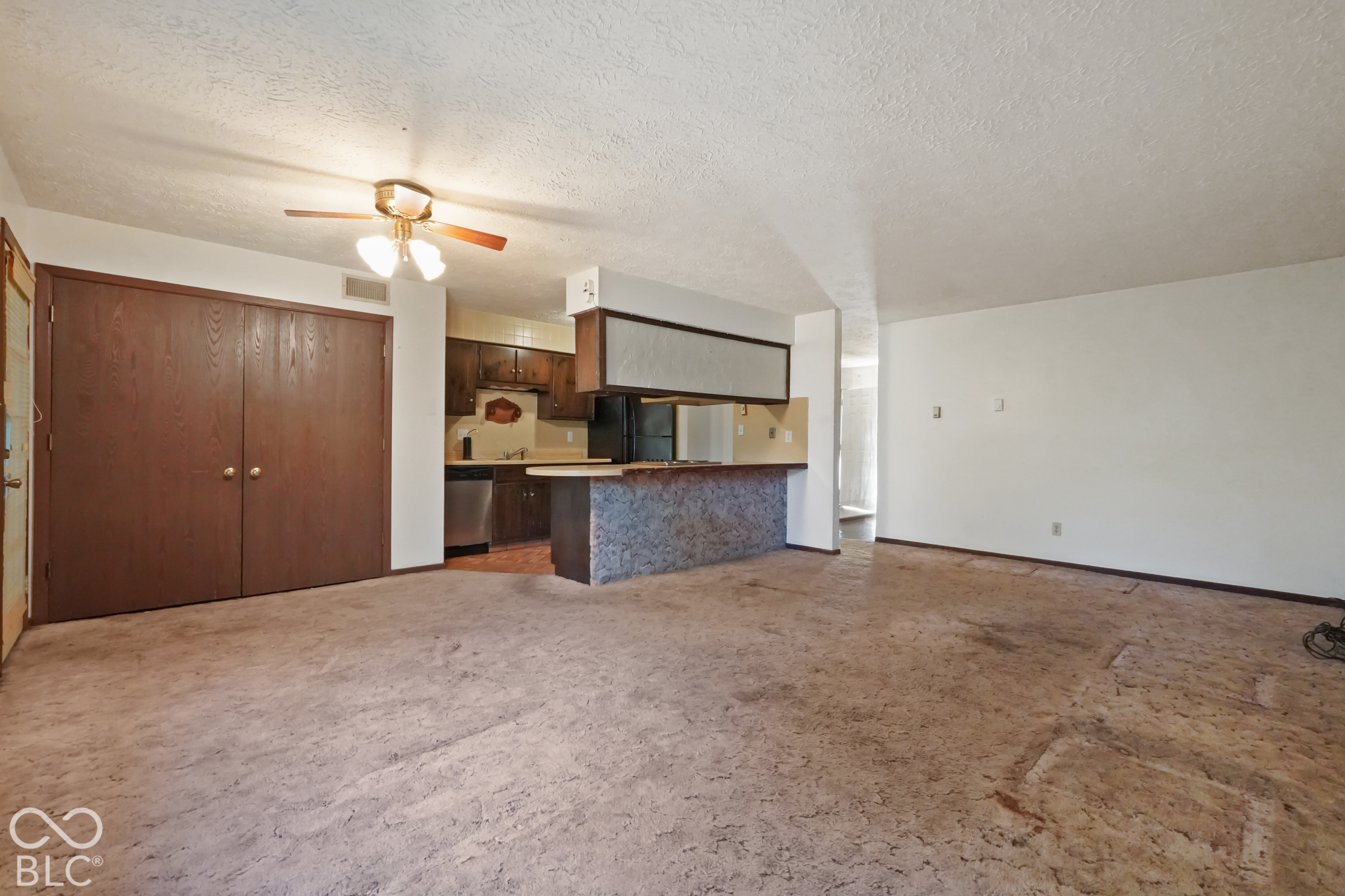 5708 Milhouse Road Indianapolis, IN 46221 - Photo 3 of 11 Gallery Image 3
