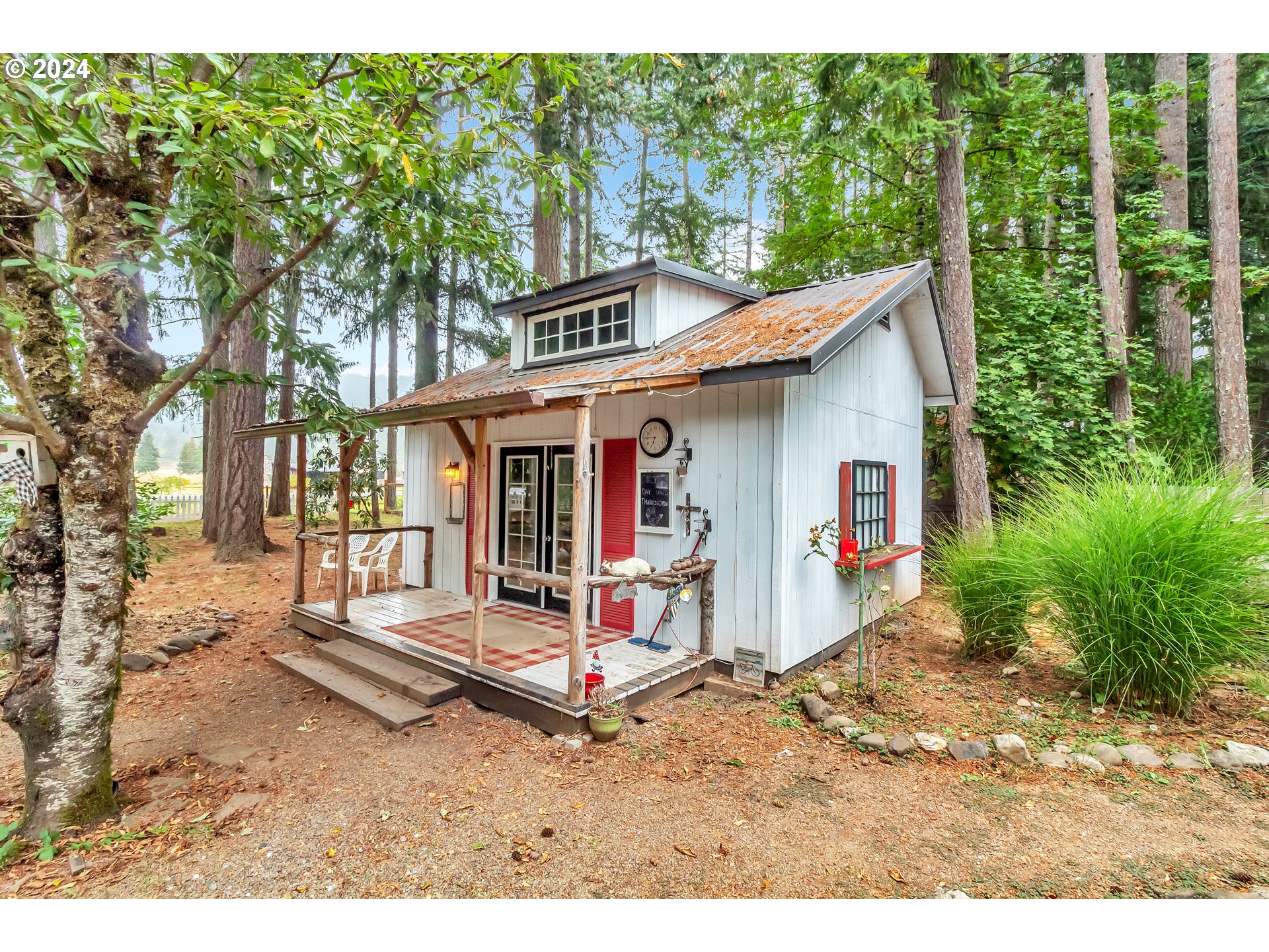 37092 Row River Road Dorena, OR 97434 - Photo 23 of 41 Gallery Image 23