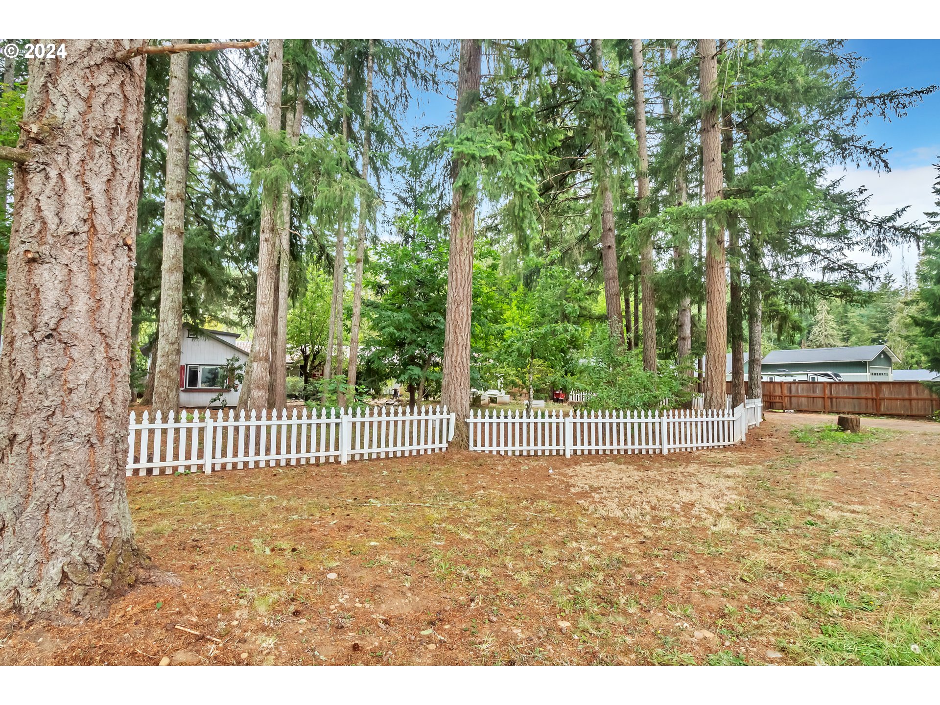 37092 Row River Road Dorena, OR 97434 - Photo 3 of 41 Gallery Image 3