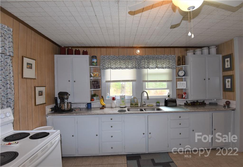 2040 Poole Road Salisbury, NC 28146 - Photo 11 of 40 Gallery Image 11