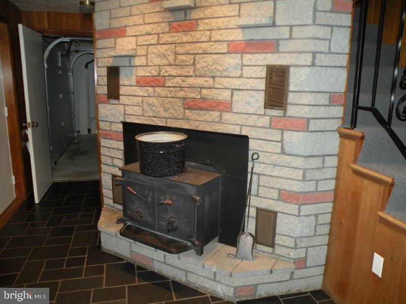 4998 Strasburg Road Kinzers, PA 17535 - Photo 12 of 24 Gallery Image 12