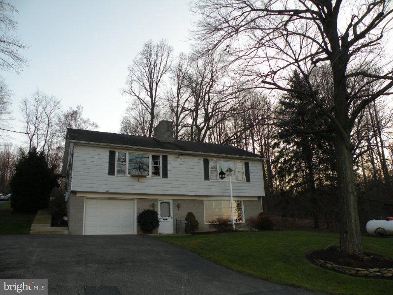 4998 Strasburg Road Kinzers, PA 17535 - Photo 2 of 24 Gallery Image 2