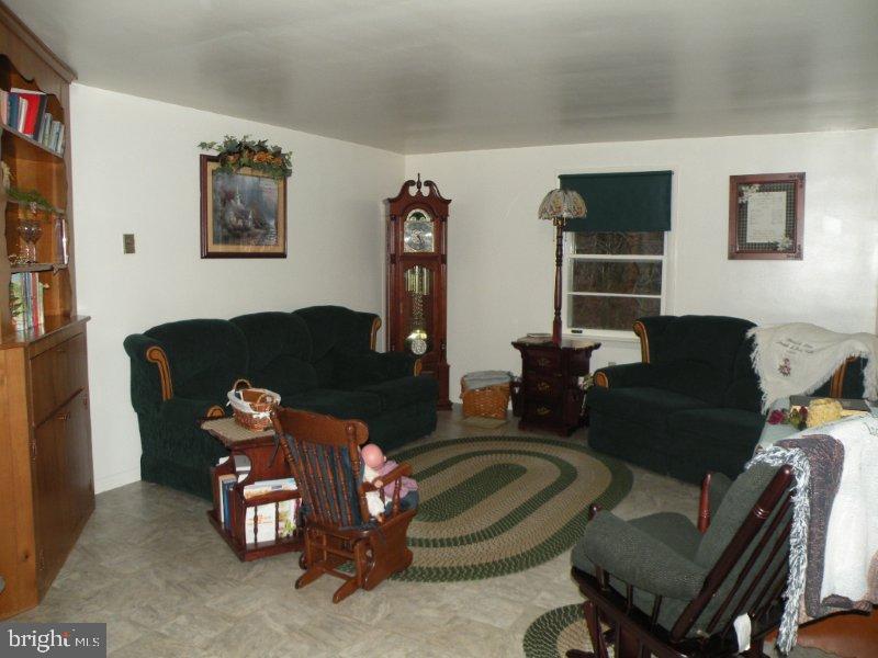 4998 Strasburg Road Kinzers, PA 17535 - Photo 4 of 24 Gallery Image 4